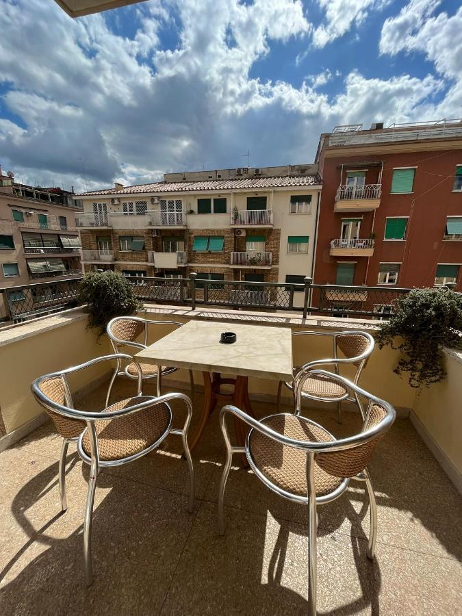Vatican Walls Apartment Рим Екстер'єр фото